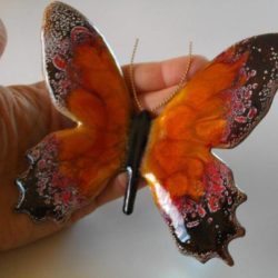 Papillon orange aux ailes dentelées -décoration murale intérieur/extérieur-émaux sur cuivre