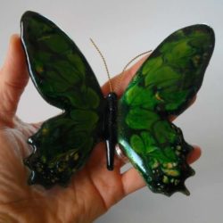 Papillon vert, noir, aux ailes dentelées -décoration murale intérieur/extérieur-émaux sur cuivre