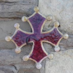 Grande croix occitane- decoration interieur ou exterieur rouge- émaux sur cuivre par Les z’émaux